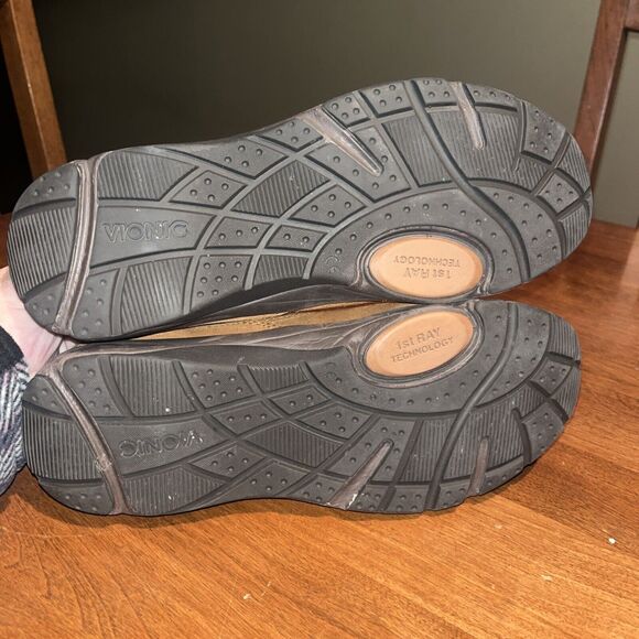 Vionic Arbor - Women's Water-Resistant Clogs - Saddle 9.5 - Picture 6 of 6